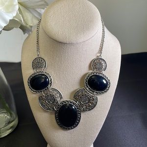Paparazzi Black and Silver Necklace.